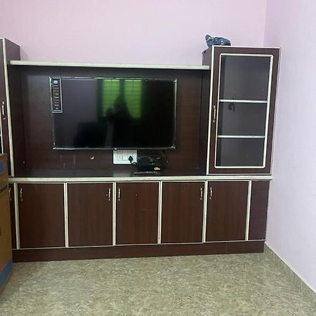 مادوراي White Home Service Apartment 2Bhk المظهر الخارجي الصورة