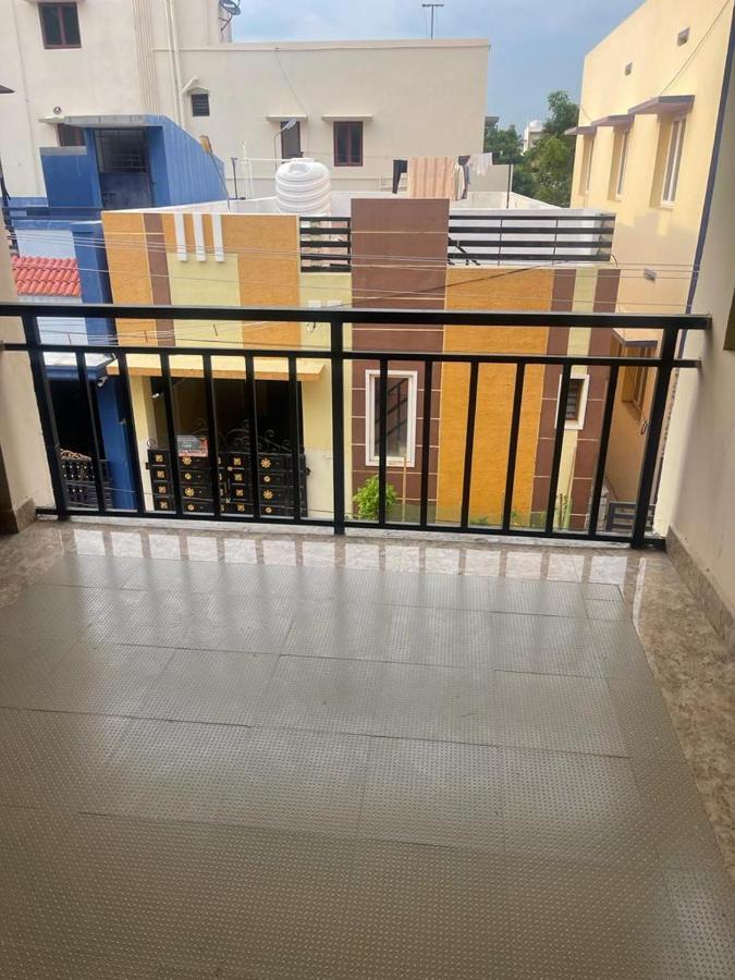 مادوراي White Home Service Apartment 2Bhk المظهر الخارجي الصورة